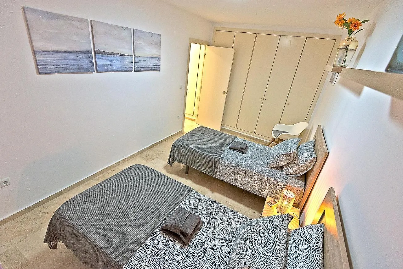 On Beach Deluxe Apartment With Pools And Own Garden El Puerto de Santa Maria