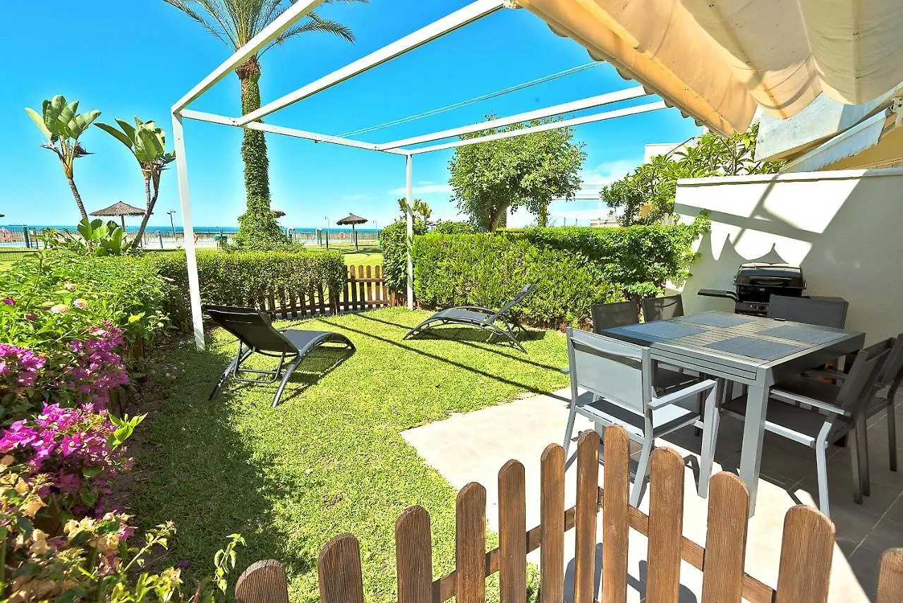 On Beach Deluxe Apartment With Pools And Own Garden El Puerto de Santa Maria