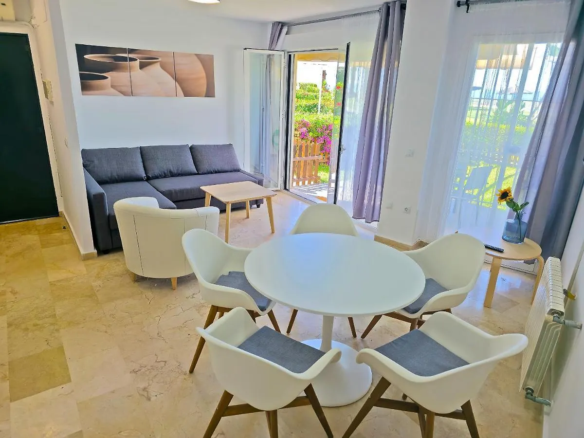 On Beach Deluxe Apartment With Pools And Own Garden El Puerto de Santa Maria